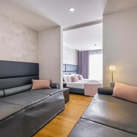 Rosa Mistica By Umbral 3* 花地瑪