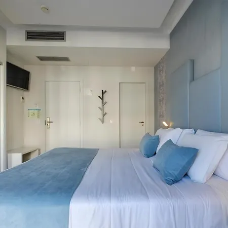 Rosa Mistica By Umbral