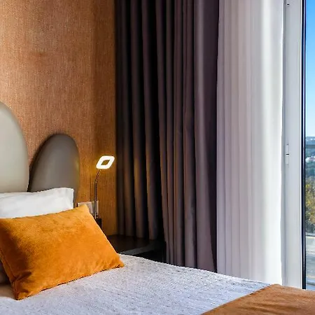 Rosa Mistica By Umbral 花地瑪